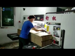 Agrafeuse piquante de morceaux de machine de boîte semi automatique de carton double