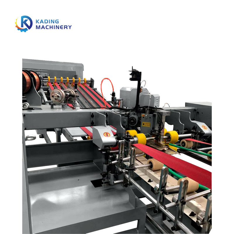Machine piquante automatique à grande vitesse pour les boîtes ondulées avec pour le carton ondulé