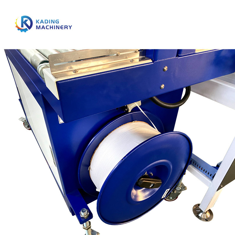 Boîte automatique de carton attachant la ceinture de la machine pp pour l'emballage ondulé de boîte