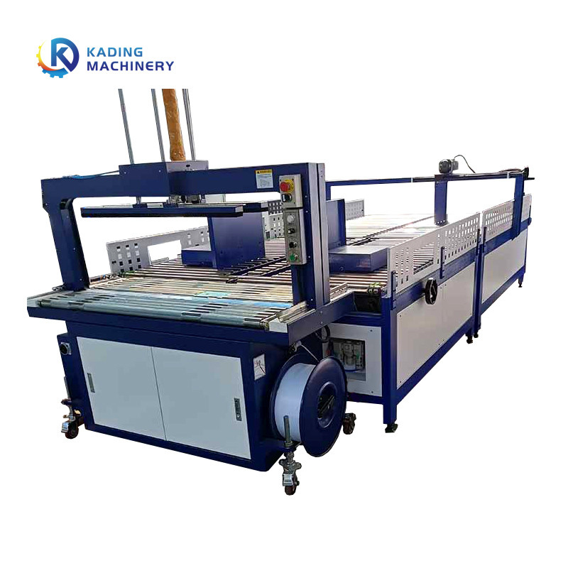 Le carton automatique attachant la machine de pp attachent pour le carton ondulé