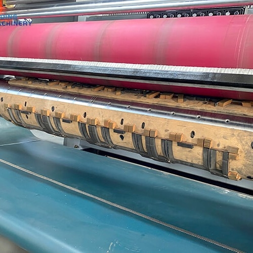 Machine d'impression de boîtes ondulées flexibles à couleur unique pour boîtes irrégulières